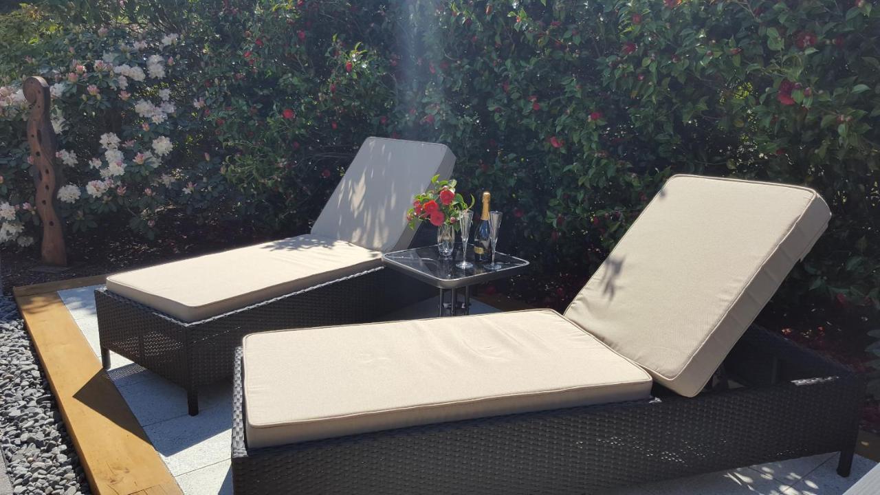 The Retreat Luxury Garden Villa Taupomeer Buitenkant foto